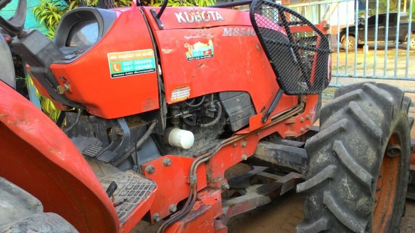 ขายรถไถ KUBOTA  M8540  ดันหน้าผาน4