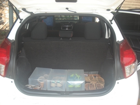 ขายดาวน์เก๋ง TOYOTA YARIS ปี 2013 1.2 J สีขาว