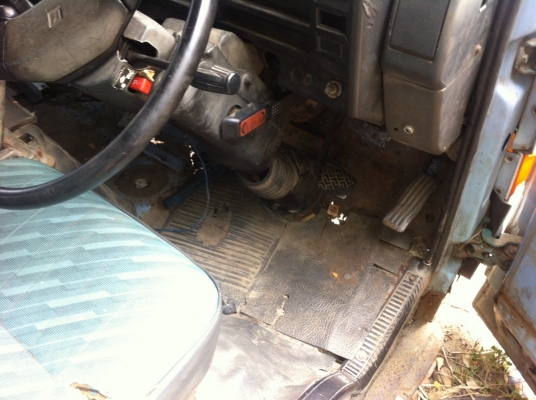 (ขอบคุณพี่เสือครับขายแล้วครับ)หัวรถอีซูซุNPR115แรงขายถูก