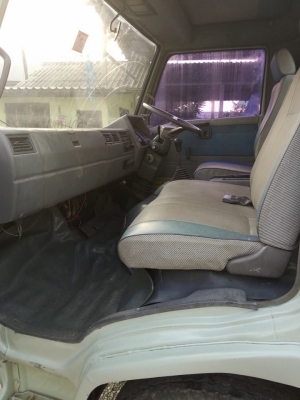 ขายหกล้อFB120แรงม้า ยาว5เมตร เฟืองท้ายเอฟ รถห้างแท้ ทะเบียนพร้อมโอน