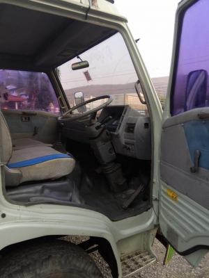 ขายหกล้อFB120แรงม้า ยาว5เมตร เฟืองท้ายเอฟ รถห้างแท้ ทะเบียนพร้อมโอน