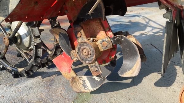 รถพรวนดิน สาดเดิน รหัส K -20 รถพรวนดิน สาดเดิน รหัส K -20