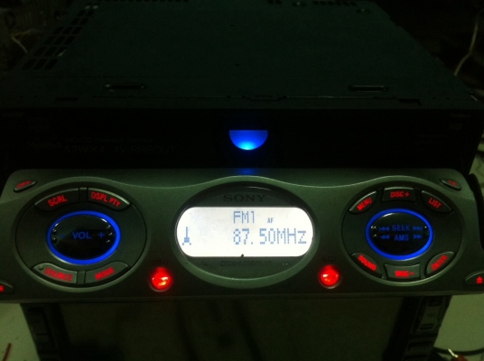 SONY ตัวท็อป CDX-M850MP 24Bit 4V CD MP3 FMคลื่นไทย AUX 3ปรีเอ้า ไฟฟ้า2หน้า กราฟฟิก