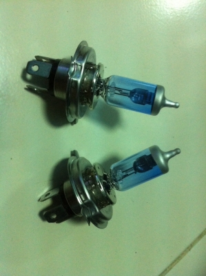 หลอด H4 55W KOITO สภาพสวย มือ2 ญี่ปุ่นแท้