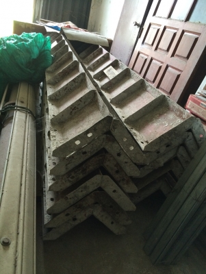 ขายแบบเหล็ก เสาขนาด 20 X 20 ซ.ม. สูง 300 ซ.ม.