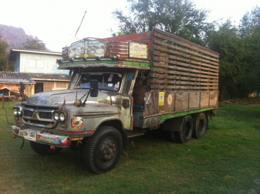 ขาย10ล้อหน้ายาว เพลาเดียว ช่วงล่างใหญ่ เครื่อง6BG เบรคลมดัน