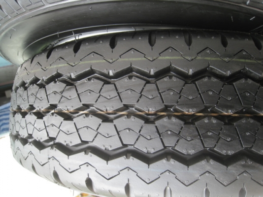 ขายล้อแม็กป้ายแดง Mitsu triton 15"x6" et46 5รู114.3 พร้อมยาง Bridgestone R623 215/70r15 ยางผลิตสัปดาห์ที่ 42 ปี14 ตุ่มและสีที่หน้ายางมีทุกเส้นครับ ใส่ vigo,innova,mighty-x ได้ครับ  สนใจติดต่อเล็กคลองสามครับ 081-3747940