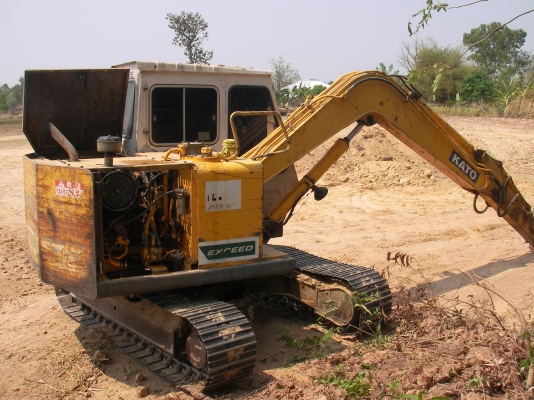 ต้องการขาย รถแม็คโฮ KATO รุ่น5