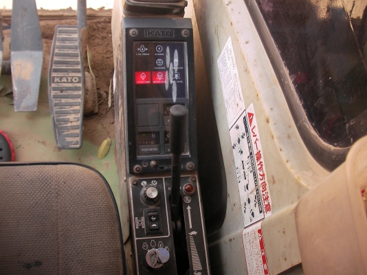 ต้องการขาย รถแม็คโฮ KATO รุ่น5