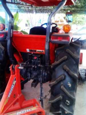 KUBOTA L4708 - 2 เพลา รถสวยมากครับทำงาน 450 ชม. อุปกรณ์มีให้ครบพร้อม มีใบดันหน้า,ผานพรวน 4,โรตารี่ พร้อมใช้งานได้เลยครับ เครื่องยนต์แน่นดีแรงดีสุดๆ เกียร์สภาพดีเดิมๆไม่มีหลุดไม่มีเยิ้ม ระบบไฮดรอลิกส์ไม่มีแตกเลย ช่วงล่างเต็มดี ยางสภาพดีหน้าหลังประมาณ 80\% พ KUBOTA L4708 - 2 เพลา รถสวยมากครับทำงาน 450 ชม. อุปกรณ์มีให้ครบพร้อม มีใบดันหน้า,ผานพรวน 4,โรตารี่ พร้อมใช้งานได้เลยครับ เครื่องยนต์แน่นดีแรงดีสุดๆ เกียร์สภาพดีเดิมๆไม่มีหลุดไม่มีเยิ้ม ระบบไฮดรอลิกส์ไม่มีแตกเลย ช่วงล่างเต็มดี ยางสภาพดีหน้าหลังประมาณ 80\% พ