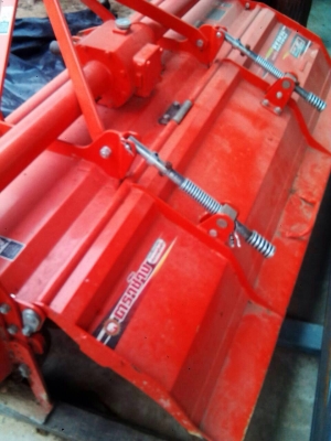 KUBOTA L4708 - 2 เพลา รถสวยมากครับทำงาน 450 ชม. อุปกรณ์มีให้ครบพร้อม มีใบดันหน้า,ผานพรวน 4,โรตารี่ พร้อมใช้งานได้เลยครับ เครื่องยนต์แน่นดีแรงดีสุดๆ เกียร์สภาพดีเดิมๆไม่มีหลุดไม่มีเยิ้ม ระบบไฮดรอลิกส์ไม่มีแตกเลย ช่วงล่างเต็มดี ยางสภาพดีหน้าหลังประมาณ 80\% พ KUBOTA L4708 - 2 เพลา รถสวยมากครับทำงาน 450 ชม. อุปกรณ์มีให้ครบพร้อม มีใบดันหน้า,ผานพรวน 4,โรตารี่ พร้อมใช้งานได้เลยครับ เครื่องยนต์แน่นดีแรงดีสุดๆ เกียร์สภาพดีเดิมๆไม่มีหลุดไม่มีเยิ้ม ระบบไฮดรอลิกส์ไม่มีแตกเลย ช่วงล่างเต็มดี ยางสภาพดีหน้าหลังประมาณ 80\% พ