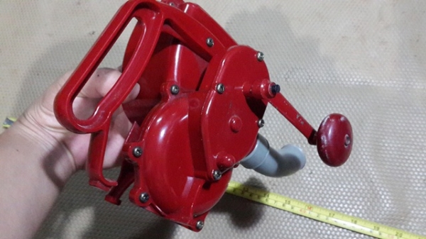 เครื่องพ่น เครื่องเป่า มือหมุน    ญี่ปุ่นครับ