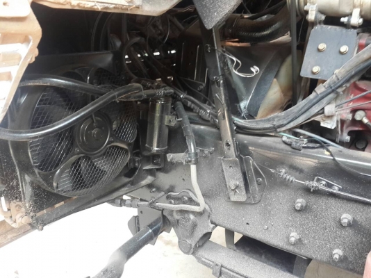 ขาย10ล้อ 2 เพลา ดั้ม กระบะเหล็ก HINO 2K เครื่อง.260แรง เกียร์ ZF  ราคา.ต่อรองกันได้คับ