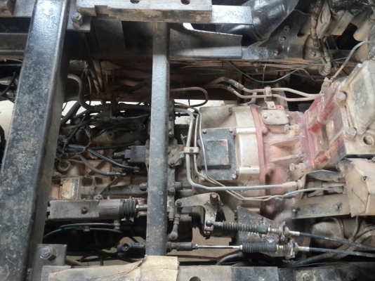 ขาย10ล้อ 2 เพลา ดั้ม กระบะเหล็ก HINO 2K เครื่อง.260แรง เกียร์ ZF  ราคา.ต่อรองกันได้คับ