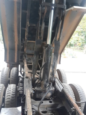 ขาย10ล้อ 2 เพลา ดั้ม กระบะเหล็ก HINO 2K เครื่อง.260แรง เกียร์ ZF  ราคา.ต่อรองกันได้คับ