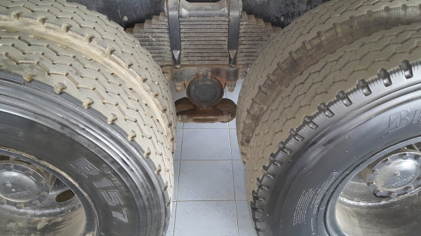 ขายรถ 10 ล้อ 2 เพลา กระบะเหล็กดั้ม ISUZU FXZ 270 ปี.46 ปรายปี รถสวย ยางเต็ม ราคาแค่.1650000 ต่อรอง สนใจโทรจองด่วน