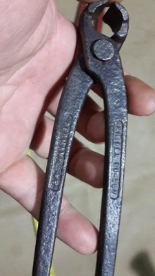 คีมปากนกแก้ว Germany