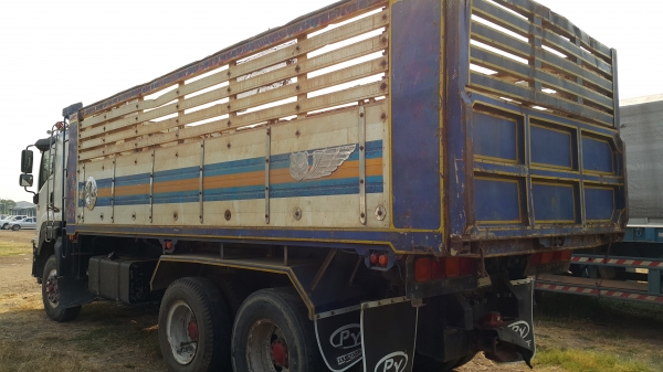 ขายรถ 10 ล้อ 2 เพลา กระบะเนียมดั้ม ISUZU 360 ปี.53 ปรายปี ราคาย้อมๆแค่.1980000 สนใจรีบจองด่วน