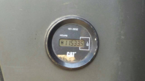 รถแบคโฮ CAT  320D  ( รถทำงาน 11,xxx กว่า ชม. )   สนใจติดต่อ   081 - 6079515