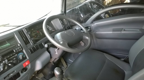 ISUZU NMR   หรือซื้อดาวน์  280,000 บาทก็ได้คะ