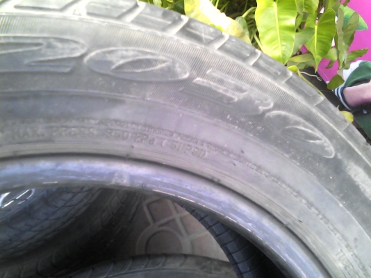 185/60R15 Dunlop spsport2030 ปี 2012 ชุด  4 เส้น  tel.081-427-3941