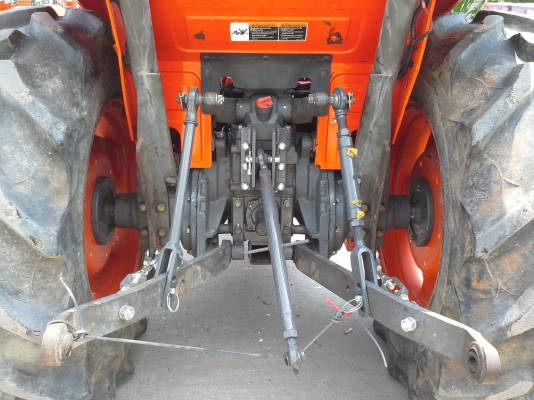 รถคูโบต้า 36 แรงม้า ใช้เงินออกรถ 5,000 บาท + ส่งฟรีทั่วประเทศ