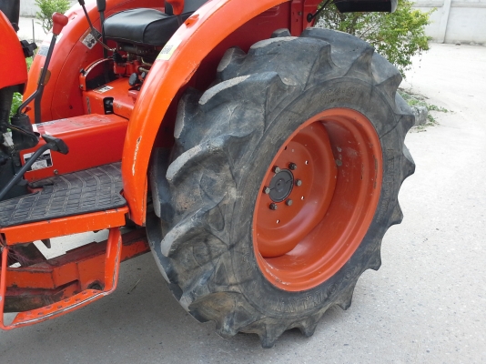 รถคูโบต้า 36 แรงม้า ใช้เงินออกรถ 5,000 บาท + ส่งฟรีทั่วประเทศ