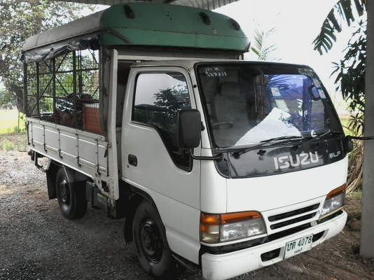 ขาย 4 ล้อ ราคา285000 จัดไฟแนนท์ได้ กระจกไฟฟ้า เพาเวอร์ สภาพสวยisuzu NKR69E 100แรง ไม่ติดเวลาแอร์เครื่องเสียงครบ