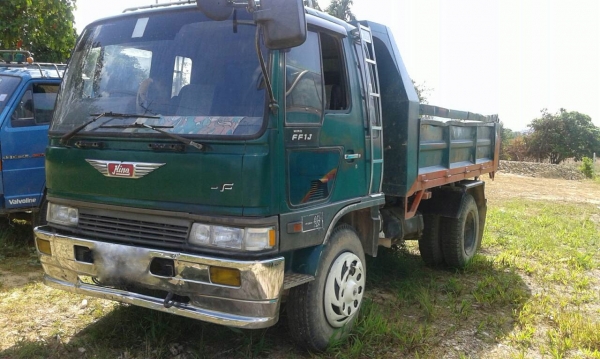 รถฮีโน่ 6 ล้อดั้ม  KL340  150 แรงม้า. ( รถห้าง. )  สนใจติดต่อ  081 - 6079515