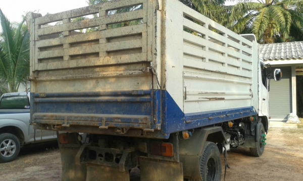 รถฮีโน่ 6 ล้อดั้ม FC9J 175 แรงม้า. ปี 55  ( รถวิ่ง 6x,xxx กว่า กม. )   สนใจติดต่อ  081 - 6079515