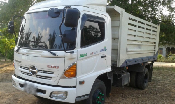 รถฮีโน่ 6 ล้อดั้ม FC9J 175 แรงม้า. ปี 55  ( รถวิ่ง 6x,xxx กว่า กม. )   สนใจติดต่อ  081 - 6079515