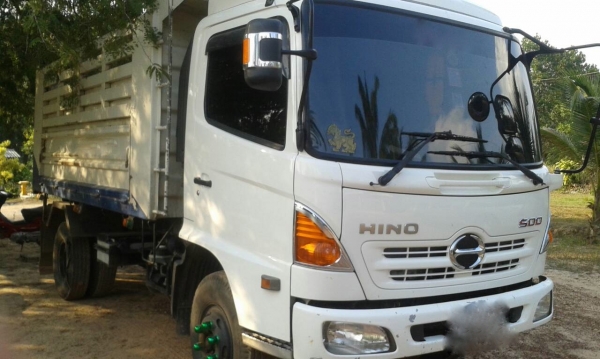 รถฮีโน่ 6 ล้อดั้ม FC9J 175 แรงม้า. ปี 55  ( รถวิ่ง 6x,xxx กว่า กม. )   สนใจติดต่อ  081 - 6079515