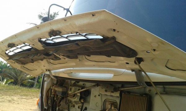 รถฮีโน่ 6 ล้อดั้ม FC9J 175 แรงม้า. ปี 55  ( รถวิ่ง 6x,xxx กว่า กม. )   สนใจติดต่อ  081 - 6079515