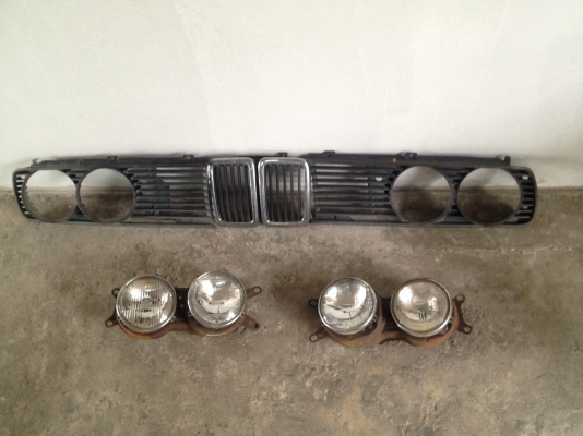 ขายกระจังหน้า bmw e28 ไฟเล็กคู่ พร้อมไฟหน้า