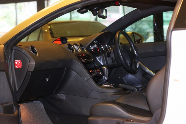 ขาย PEUGEOT RCZ สภาพป้ายแดง วิ่ง18,000โล มือเดี๋ยวออกห้าง ไม่เคยทำสีสักชิ้น ขายเพียง 1,990,000 ขายถูกสุดในตลาด โปรโมชั่นลดทันที 100,000 เหลือเพียง 1,890,000 ไม่ต่างกับซื้อรถใหม่คับ จัดไฟแนทซ์ได้เต็ม หรือ ผ่อน 0\% สนใจติดต่อ 081-508-0500 085-203-6666 Lin ขาย PEUGEOT RCZ สภาพป้ายแดง วิ่ง18,000โล มือเดี๋ยวออกห้าง ไม่เคยทำสีสักชิ้น ขายเพียง 1,990,000 ขายถูกสุดในตลาด โปรโมชั่นลดทันที 100,000 เหลือเพียง 1,890,000 ไม่ต่างกับซื้อรถใหม่คับ จัดไฟแนทซ์ได้เต็ม หรือ ผ่อน 0\% สนใจติดต่อ 081-508-0500 085-203-6666 Lin