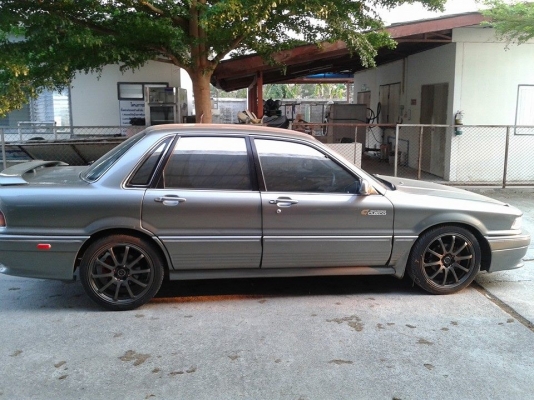 MITSUBISHI, GALANT 2.0 GTi โฉม ปี90-93 สีเขียว เกียร์ออโต้ ติดแก๊ส LPG