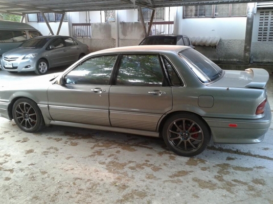 MITSUBISHI, GALANT 2.0 GTi โฉม ปี90-93 สีเขียว เกียร์ออโต้ ติดแก๊ส LPG
