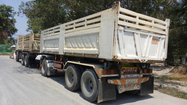 รถฮีโน่ 10 ล้อดั้ม  320 แรงม้า. ปี  47  ( ขายแม่ , ลูก )   สนใจติดต่อ  081 - 6079515