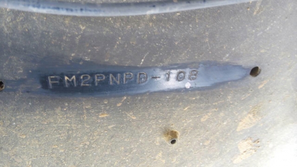 รถฮีโน่ 10 ล้อดั้ม  320 แรงม้า. ปี  47  ( ขายแม่ , ลูก )   สนใจติดต่อ  081 - 6079515