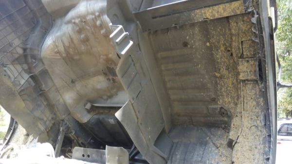 รถฮีโน่ 10 ล้อดั้ม  320 แรงม้า. ปี  47  ( ขายแม่ , ลูก )   สนใจติดต่อ  081 - 6079515