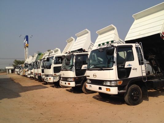 ศูนย์รวมรถบรรทก 10 ล้อ 12 ล้อ มากมายหลายรุ่น มีทั้ง 6 ล้อ 10 ล้อ 12 ล้อ เครน กระบะดั้มพ์ หางพื้นเรียบ ทางเซมิ  ราคาไม่แพงทุกคันพร้อมทะเบียน สนใจติดต่อได้ ราคากันเอง