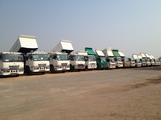 ศูนย์รวมรถบรรทก 10 ล้อ 12 ล้อ มากมายหลายรุ่น มีทั้ง 6 ล้อ 10 ล้อ 12 ล้อ เครน กระบะดั้มพ์ หางพื้นเรียบ ทางเซมิ  ราคาไม่แพงทุกคันพร้อมทะเบียน สนใจติดต่อได้ ราคากันเอง