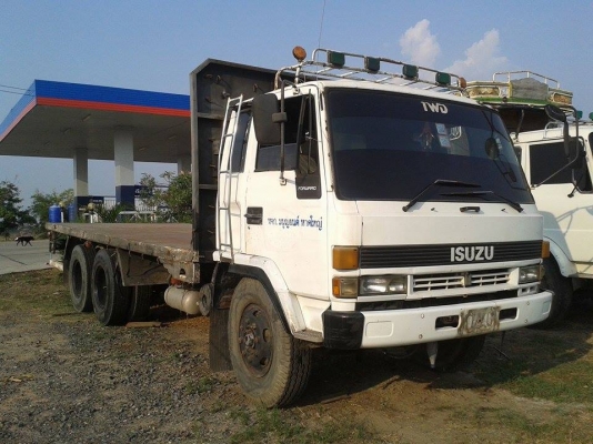 ขายสิบล้อ1เพลา อีซูซุร็อกกี้พื้นเรียบ เครื่อง6BG1 175แรง พ.เพาเวอร์ เบรกทิฟฟี่ เครื่องดี คัชซีสวย ยางดี ภายในสวย สภาพพร้อมใช้งาน เอกสารพร้อมโอน สนใจโทร 090-8588220คุณนะ 093-3258446คุณบิวตี้ ID:narong498 หรือ www.truck.in.th/498 หรือfb:ณรงค์ ซื้อขายรถมือสอ