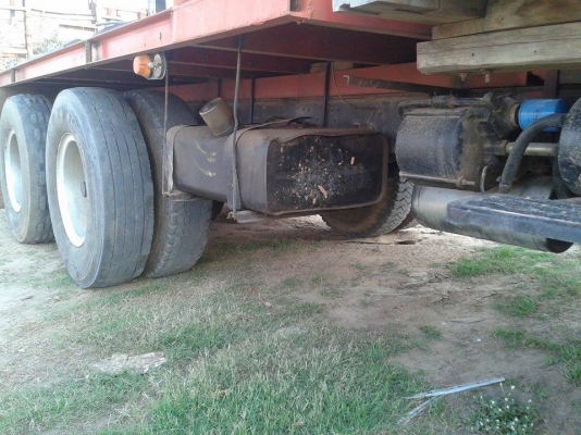 ขายสิบล้อ1เพลา เทรลเลอร์หัวยาว เครื่องEH700 168แรง เครื่องดี คัชซีสวย ยางดีสภาพพร้อมใช้งาน เอกสารพร้อมโอน สนใจโทร 090-8588220คุณนะ 093-3258446คุณบิวตี้ ID:narong498 หรือ www.truck.in.th/498 หรือfb:ณรงค์ ซื้อขายรถมือสอง(เว็บไซต์ส่วนตัว)