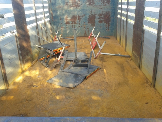 กระบะรถล่องอลูมิเนียมสวย ๆ มาแล้วครับ