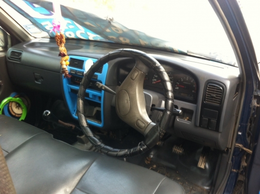 ขายกระบะนิสสันบิ๊กเอม