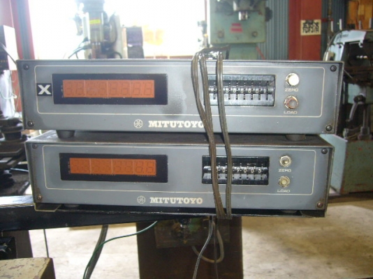 ขายเครื่องกลึงงานหนักDAINICHI Lathe DHM 880&phi;X2,500M/M Chuck: 600&phi; Year: 1971