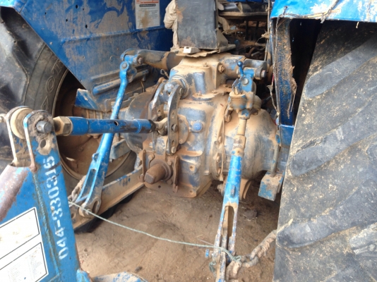 ขายรถไถFORD 1 เพลา เสื้อลาย เลขเกียร์ EONN-7006-FA ท้ายเบาะ EONN501-EA รถสวยสภาพดีพร้อมใช้งาน อุปกรณ์ครบพร้อม มีใบมีดดันหน้า ผาน7สภาพดีมากพร้อมใช้งาน ทะเบียนพร้อมโอน เครื่องแห้งแรงดี ระบบไฮดรอลิกส์ดี  ราคา 348,000บาท คูณ ชัยยา อ.สตึก โทร 089-8451887 081-9