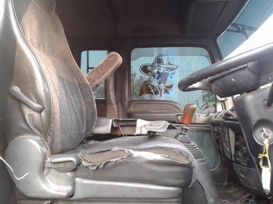 ขายสิบล้อ1เพลา ดั้มอีซูซุDECA คัชซีJCM เครื่อง175เทอร์โบ พ.เพาเวอร์ เครื่องดี คัชซีสวย ยางดี สภาพพร้อมใช้งาน เอกสารพร้อมโอน ราคา520,000 สนใจโทร 090-8588220คุณนะ 093-3258446คุณบิวตี้ ID:narong498 หรือ www.truck.in.th/498 หรือfb:ณรงค์ ซื้อขายรถมือสอง(เว็บไซ