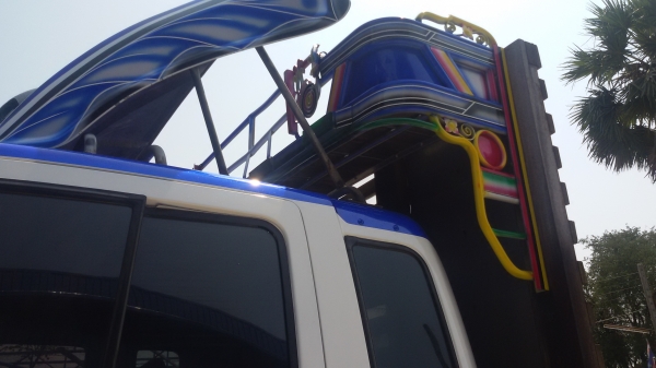 ขายรถ 6 ล้อใหญ่ HINO สิงไฮเทคFF3H195แรงม้า สภาพสวยเดิม เครื่องดี คัชชีสวย เดิม กระจกไฟฟ้า แอร์เย็น ยาว7.20เมตร รถห้างแท้ กะบะไม้สวย พร้อมใช้งานเลยครับ ม ขายรถ 6 ล้อใหญ่ HINO สิงไฮเทคFF3H195แรงม้า สภาพสวยเดิม เครื่องดี คัชชีสวย เดิม กระจกไฟฟ้า แอร์เย็น ยาว7.20เมตร รถห้างแท้ กะบะไม้สวย พร้อมใช้งานเลยครับ ม